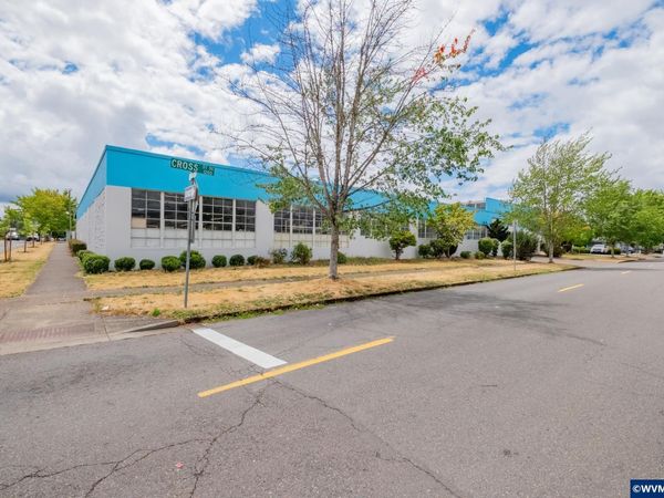 1220 12th St SE, Salem, OR 97302