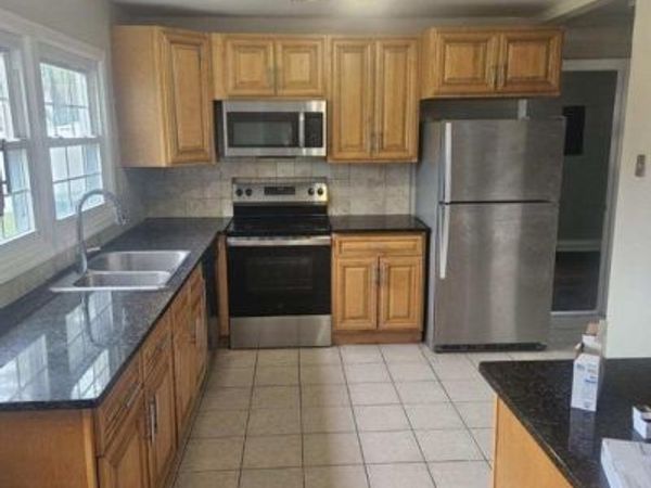 36 NEWTOWN LANE, WILLINGBORO, NJ 08046