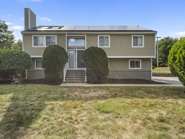 7 Cedar St, Ashland, MA 01721