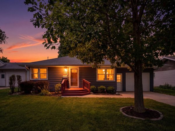704 15th Street, Nevada, IA 50201