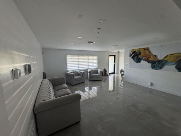 429 SANTA ANNA Drive, Palm Springs, FL 33461