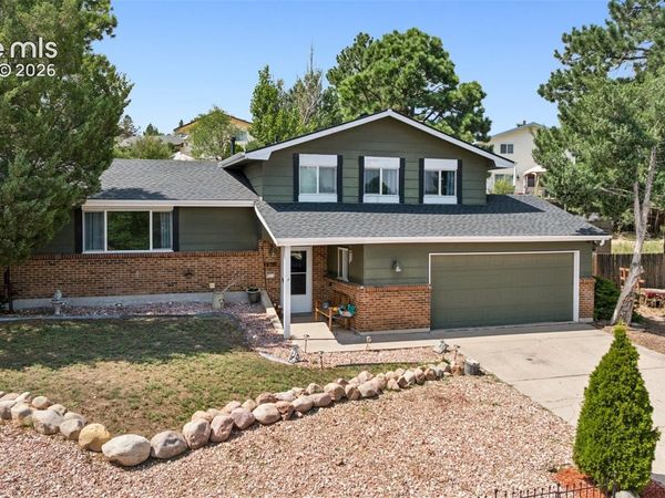 5560 Constitution Avenue, Colorado Springs, CO 80915