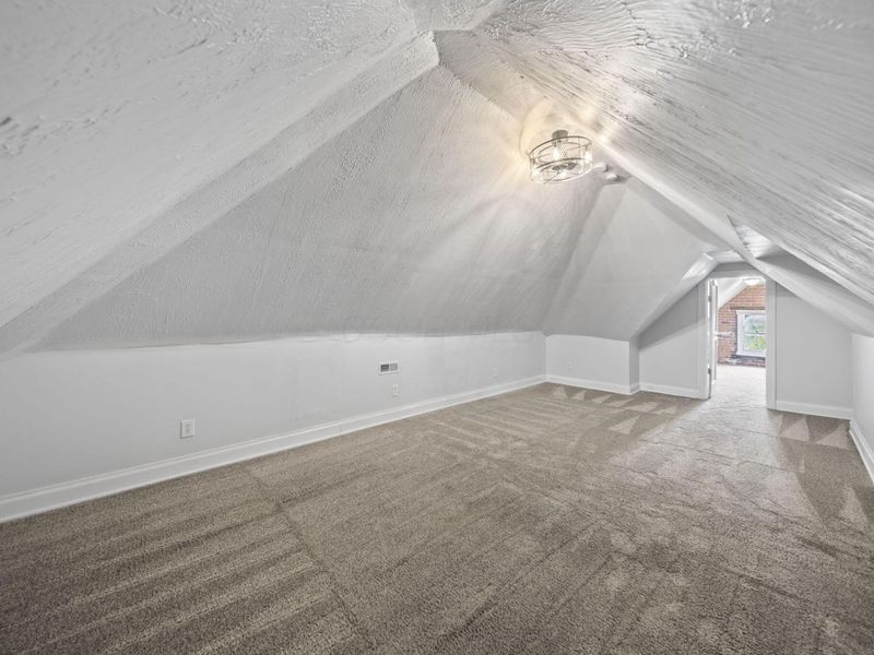 700 S Champion Avenue , Columbus, OH 43205 Photo 38
