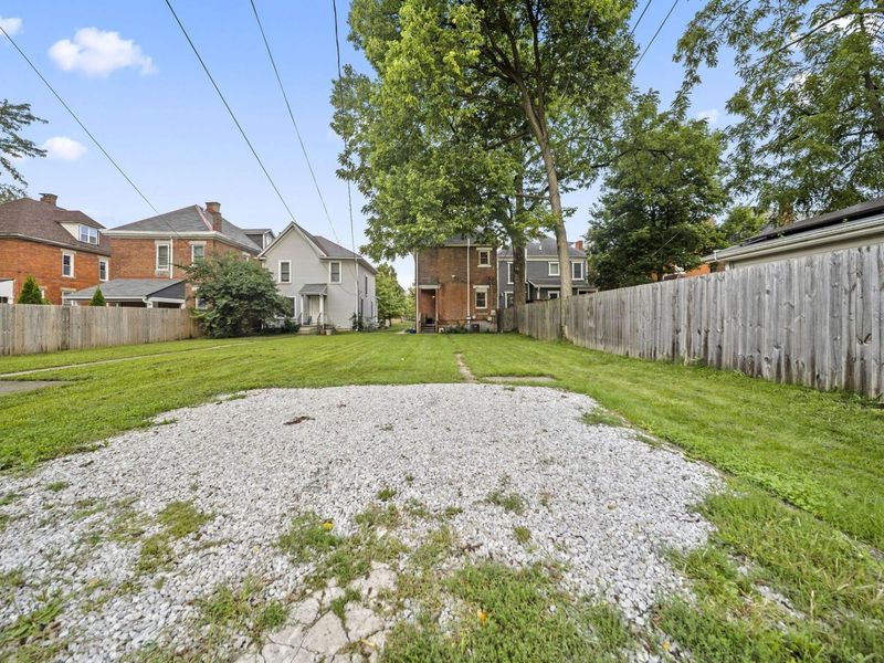700 S Champion Avenue , Columbus, OH 43205 Photo 49