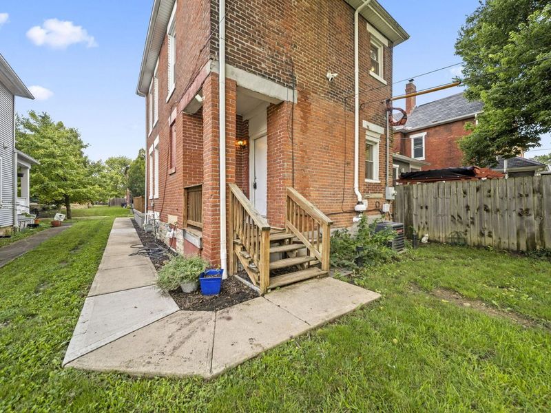 700 S Champion Avenue , Columbus, OH 43205 Photo 50