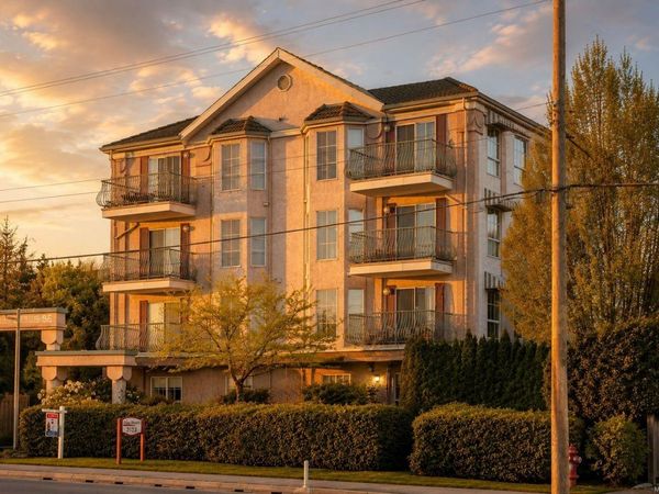 3133 Tillicum Rd, Unit #407, Saanich, BC V9A 2B4