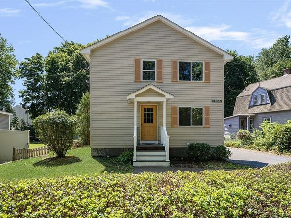 127 Maple St, Attleboro, MA 02703