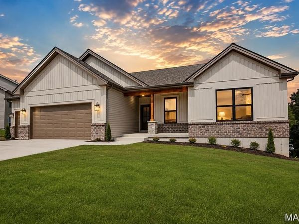 212 Fiddler's Close Road , Washington, MO 63090