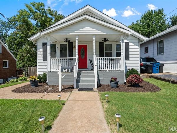 7529 Weaver Avenue, St Louis, MO 63143