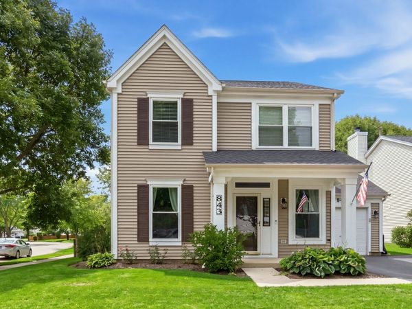 843 Newbury Court , Grayslake, IL 60030