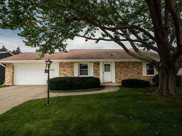 1416 Spring Valley DRIVE, Racine, WI 53405