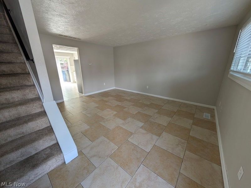 2581 Shakespeare Lane, Avon, OH 44011 Photo 3