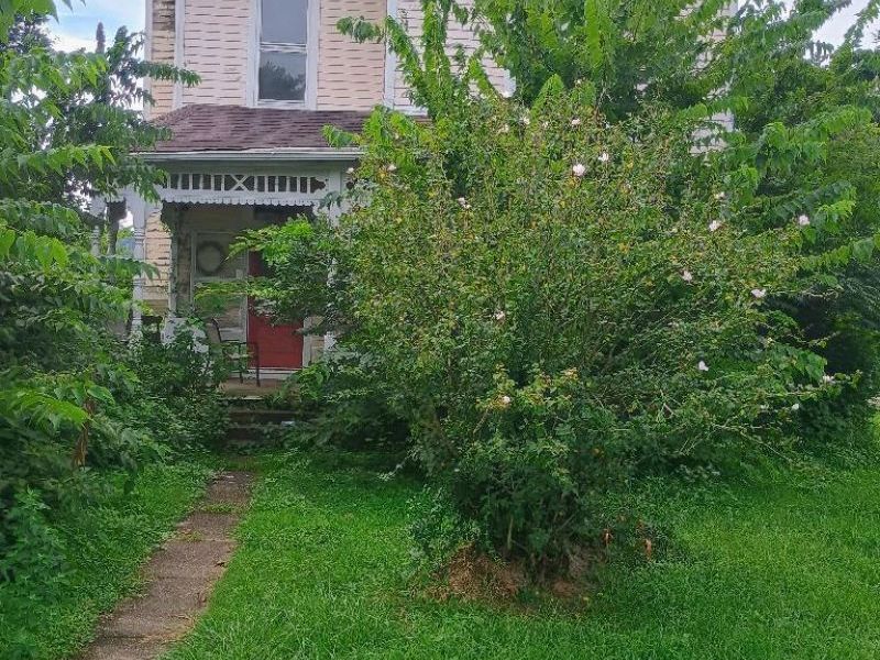 200 E 8th Street, Manchester, OH 45144 Photo 3