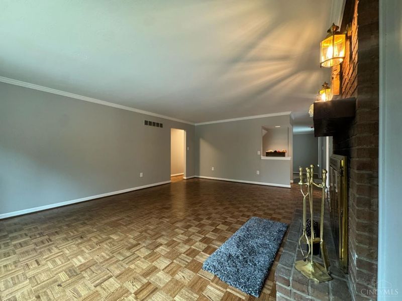 5569 Goldcrest Drive, Green Township, OH 45238 Photo 11
