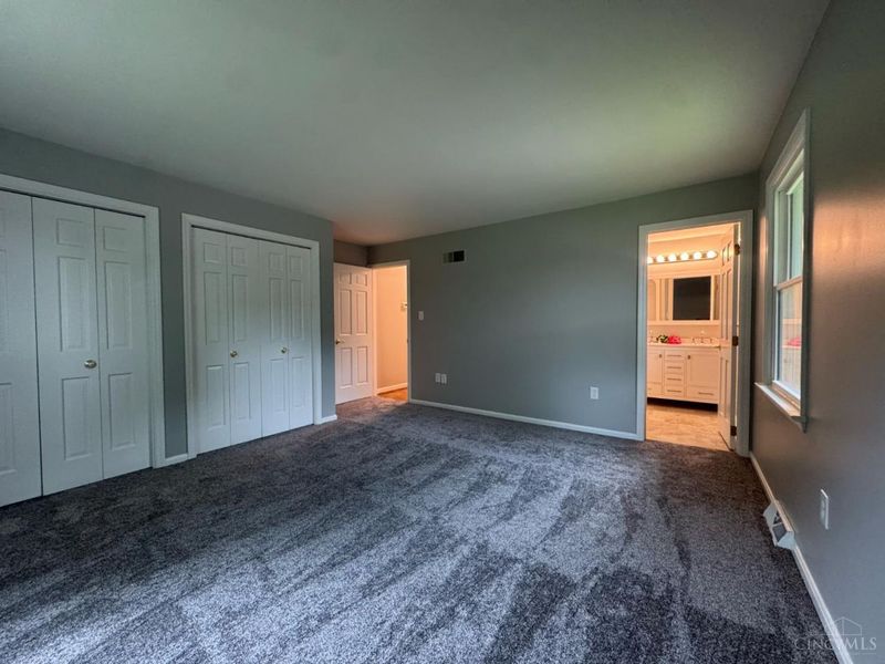 5569 Goldcrest Drive, Green Township, OH 45238 Photo 23