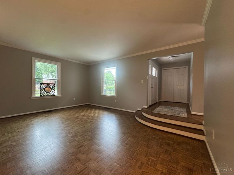 5569 Goldcrest Drive, Green Township, OH 45238 Photo 7