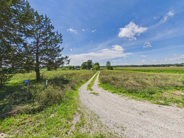 7606 Cliffland Road, Ottumwa, IA 52501
