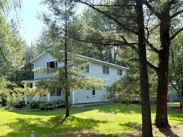 1658 66th Street, Fennville, MI 49408