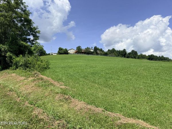 Mountain Perkins Lane, Jacksboro, TN 37757