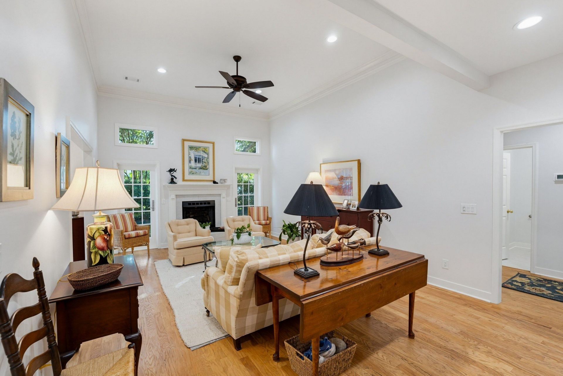 2509 Brighton Lane Photo 9