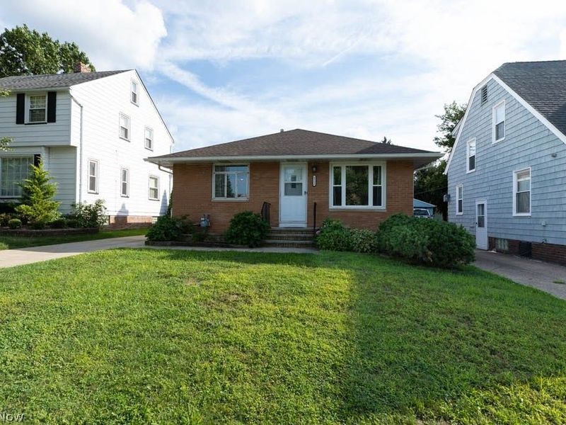 6311 Thornton Drive, Parma, OH 44129 Photo 11
