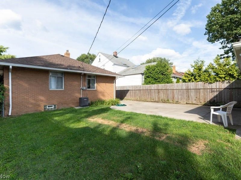 6311 Thornton Drive, Parma, OH 44129 Photo 23