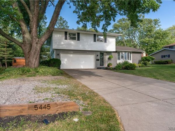 5445 Sterling Road , Hamburg, NY 14075