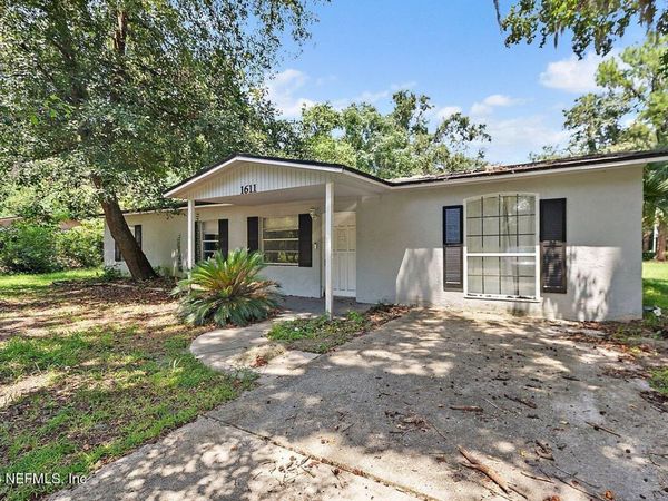 1611 HOWARD Road, Jacksonville, FL 32218