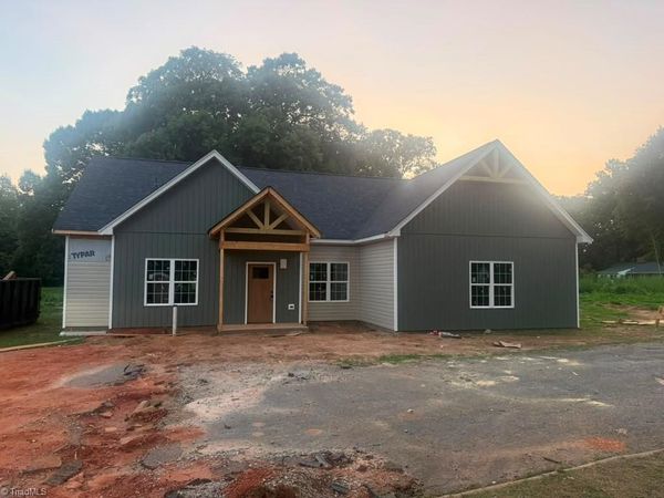 3900 Repon Street , Greensboro, NC 27407