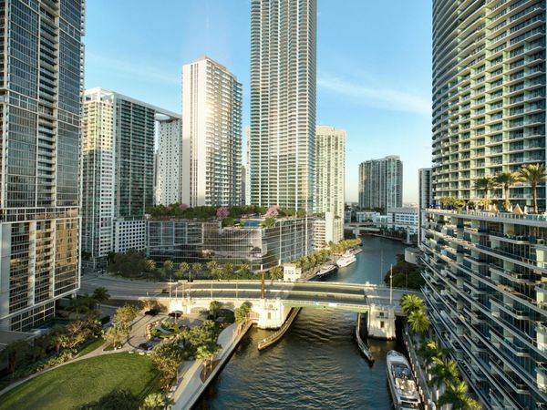 77 SE 5th Street, Unit 409, Miami, FL 33131