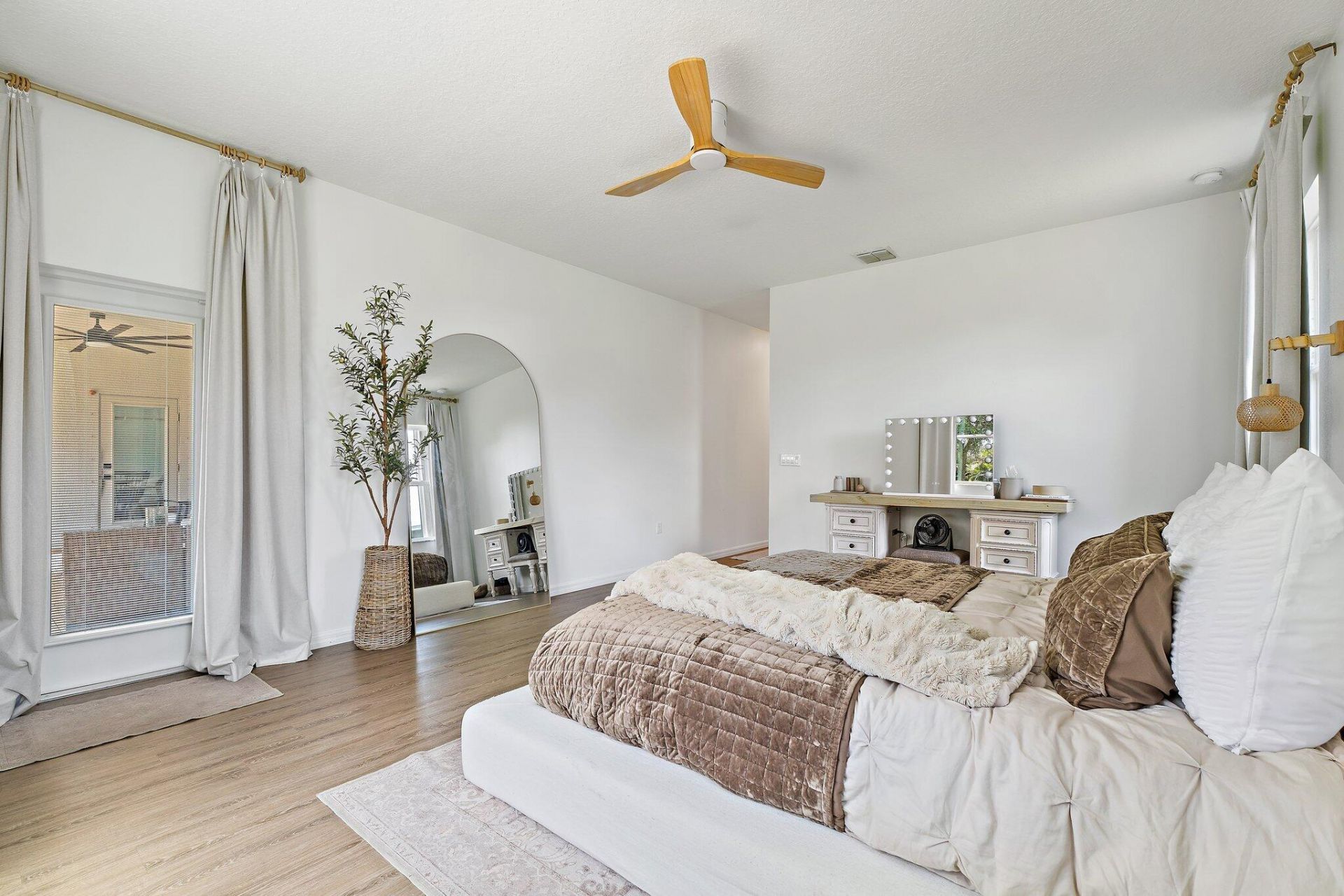 5648 NW Lorna Court, Port Saint Lucie, FL 34986 Photo