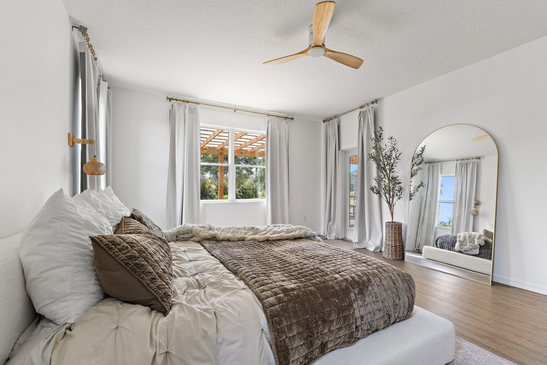 5648 NW Lorna Court, Port Saint Lucie, FL 34986 Photo