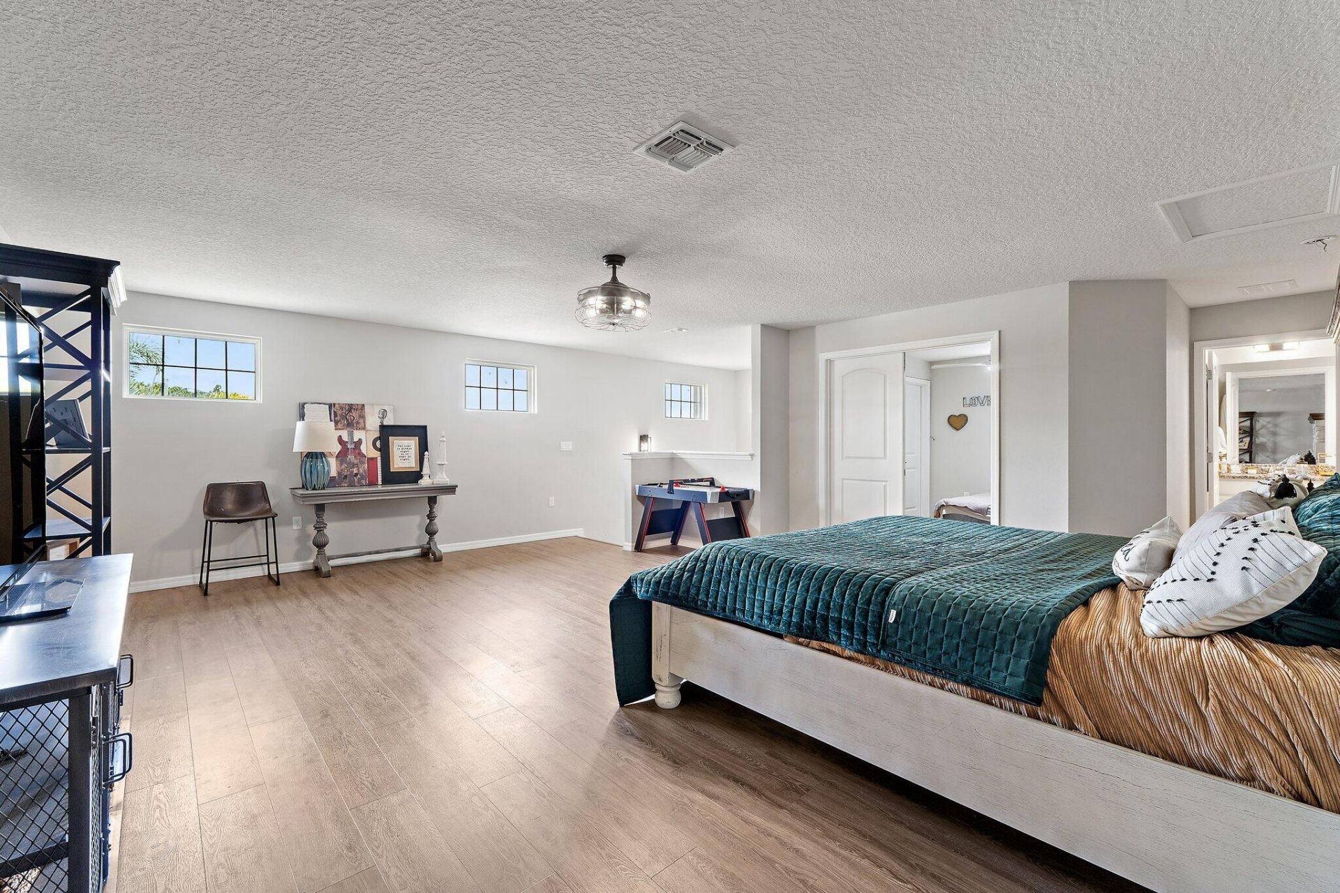 5648 NW Lorna Court, Port Saint Lucie, FL 34986 Photo