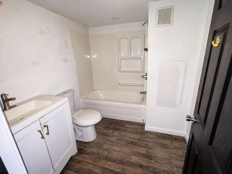 613 N Dawson Avenue , Columbus, OH 43219 Photo 19