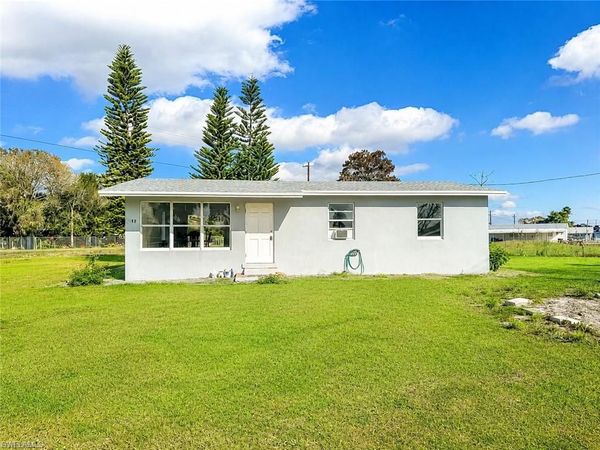 298 6th ST NW, MOORE HAVEN, FL 33471