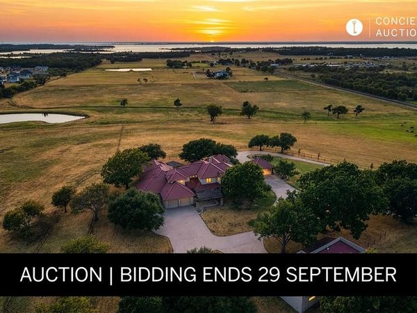 701 W Walcott Street, Pilot Point, TX 76258