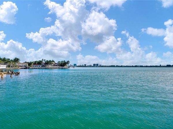 11111 Biscayne Blvd, Unit 1000, Miami, FL 33181