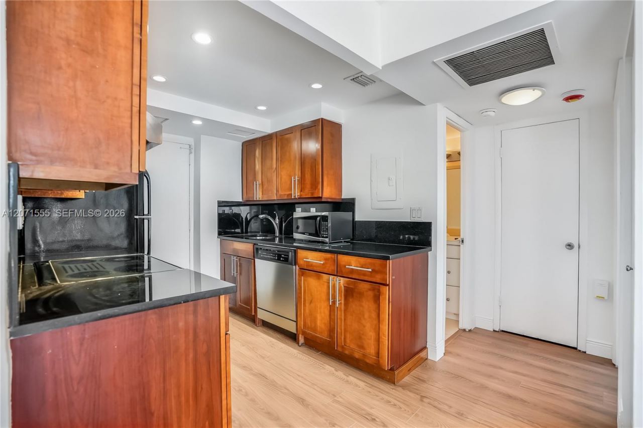 11111 Biscayne Blvd, Unit 1000, Miami, FL 33181 Photo