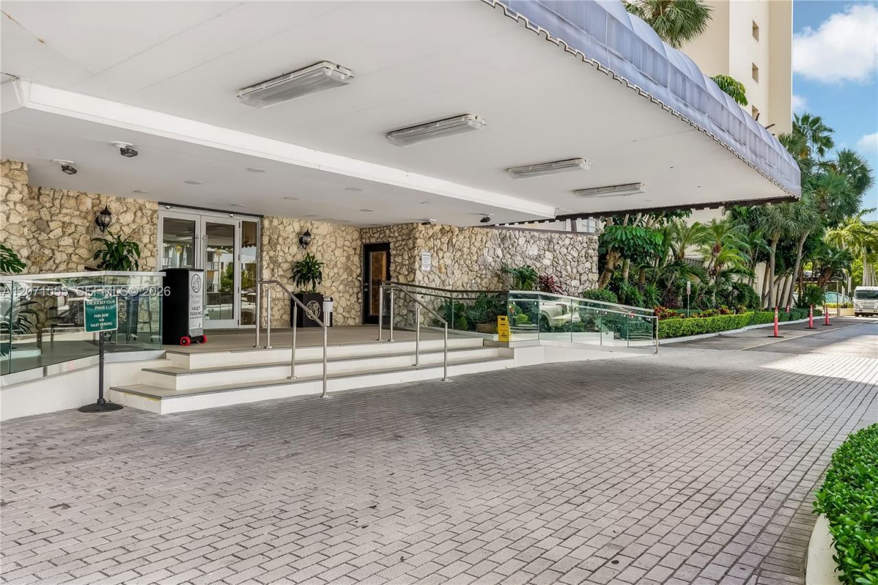 11111 Biscayne Blvd, Unit 1000, Miami, FL 33181 Photo