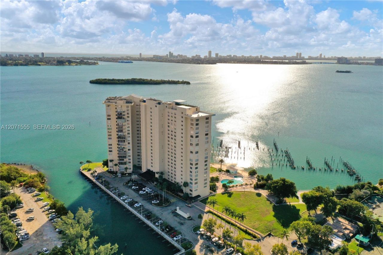 11111 Biscayne Blvd, Unit 1000, Miami, FL 33181 Photo