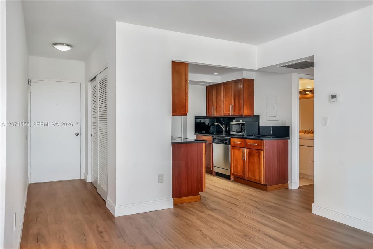 11111 Biscayne Blvd, Unit 1000, Miami, FL 33181 Photo