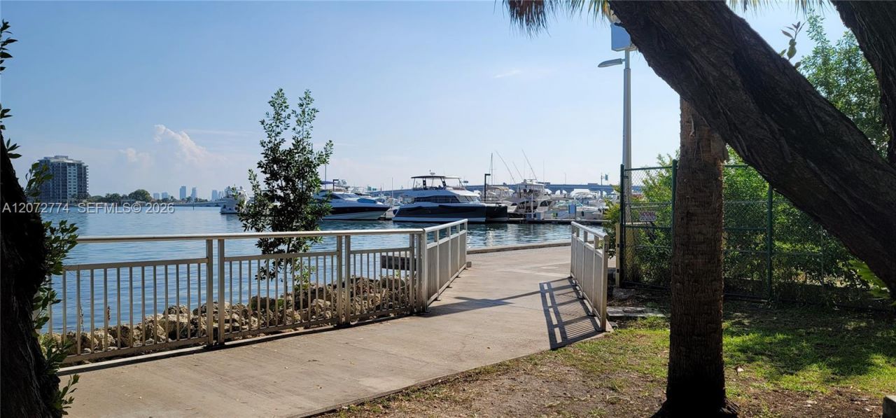 1750 N Bayshore Dr , Unit 5508, Miami, FL 33132 Photo
