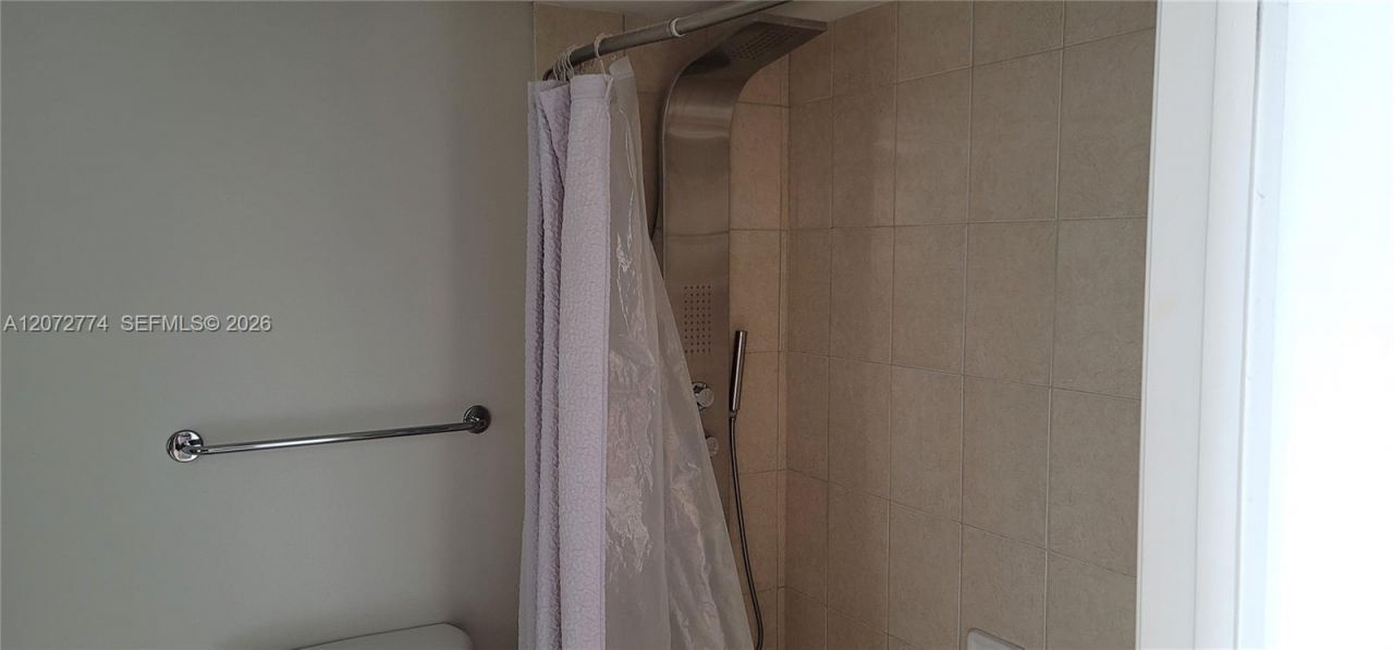 1750 N Bayshore Dr , Unit 5508, Miami, FL 33132 Photo