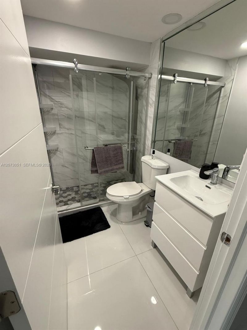 3111 N Ocean Dr , Unit 506, Hollywood, FL 33019 Photo