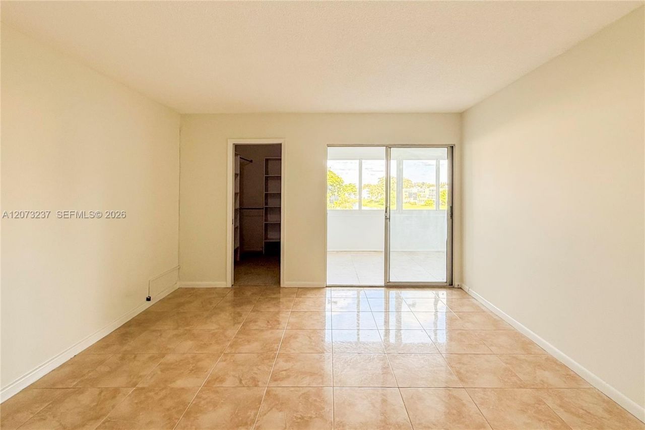 382 Wellington K , Unit 382, West Palm Beach, FL 33417 Photo