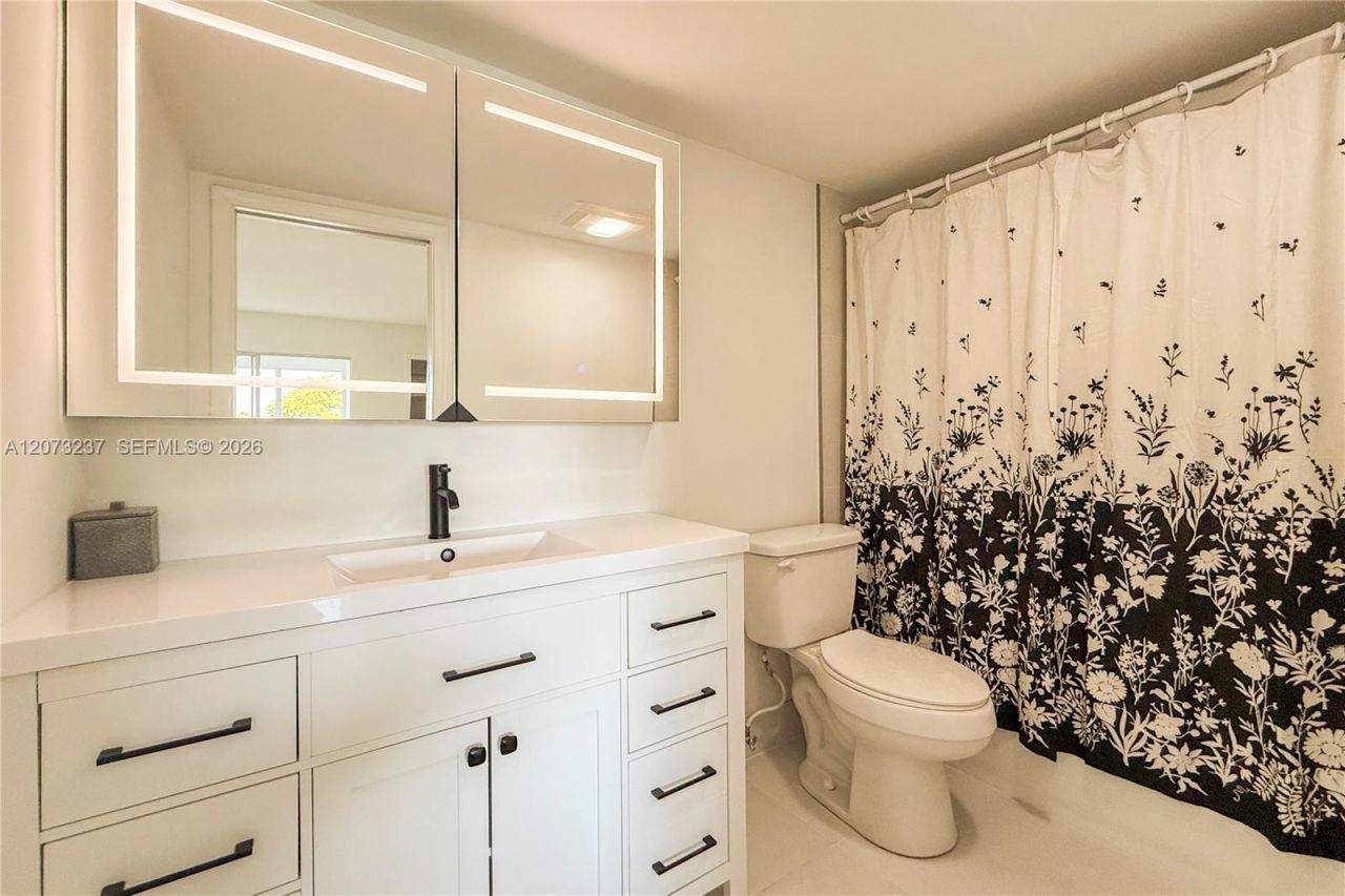 382 Wellington K , Unit 382, West Palm Beach, FL 33417 Photo