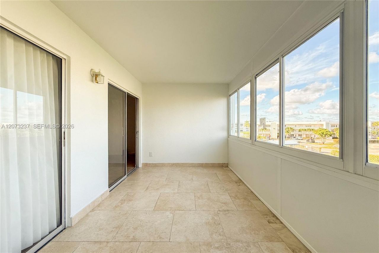 382 Wellington K , Unit 382, West Palm Beach, FL 33417 Photo