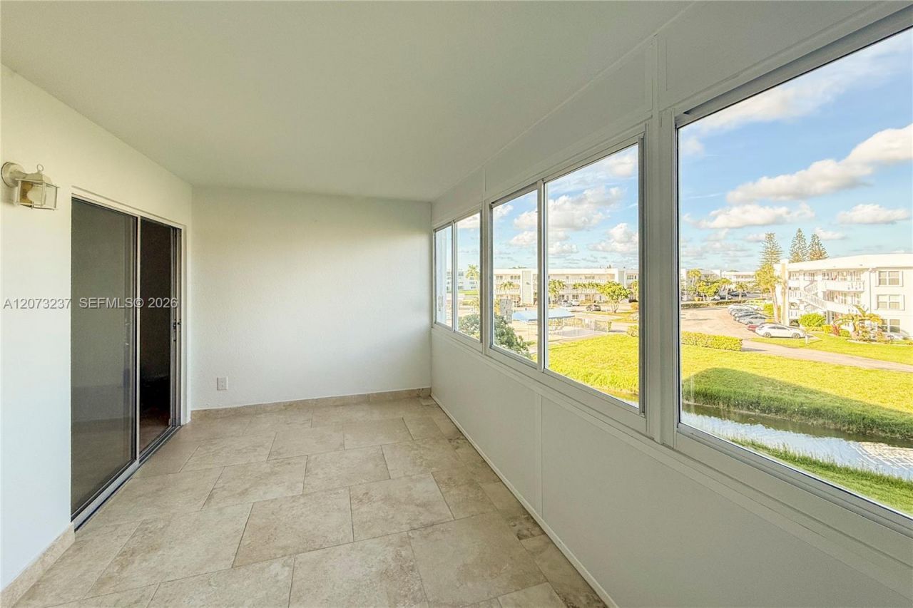 382 Wellington K , Unit 382, West Palm Beach, FL 33417 Photo