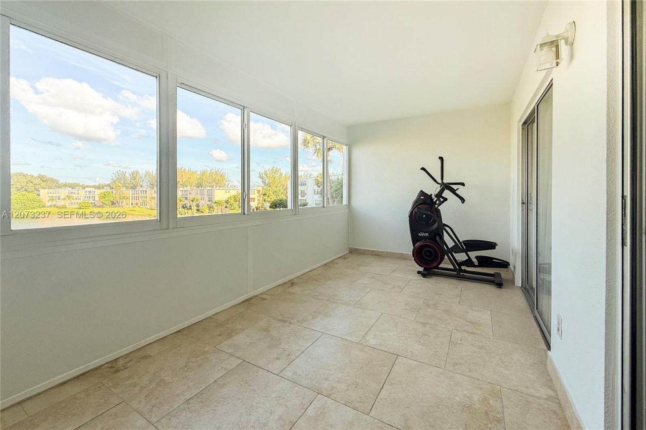 382 Wellington K , Unit 382, West Palm Beach, FL 33417 Photo