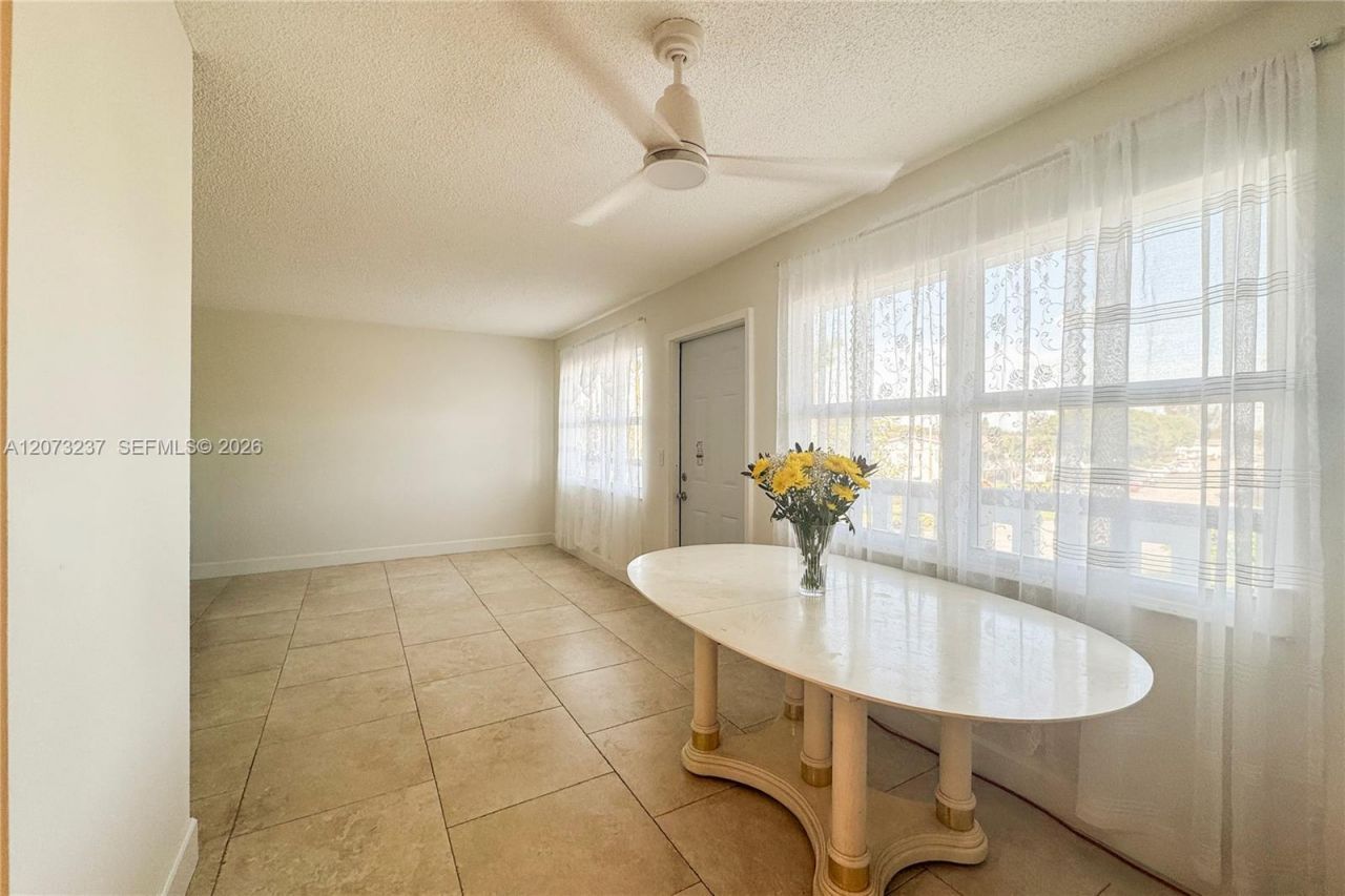 382 Wellington K , Unit 382, West Palm Beach, FL 33417 Photo